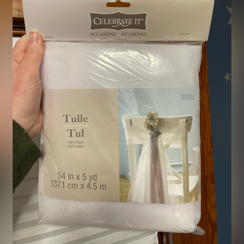 5 yards of tulle nwt celebrate it brand
